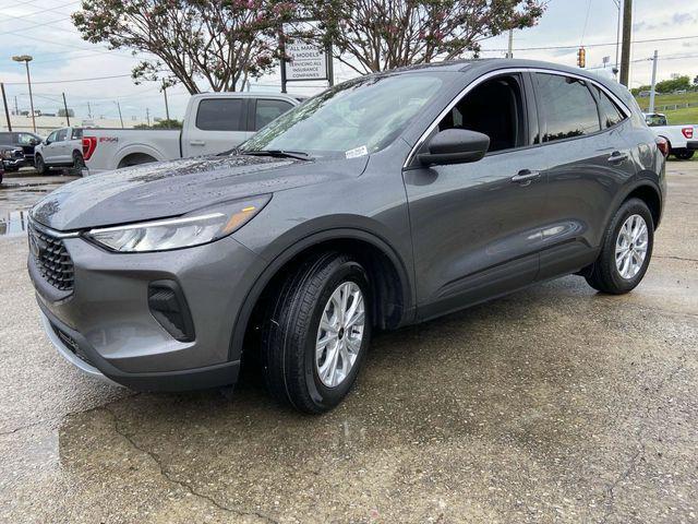 new 2025 Ford Escape car, priced at $25,692