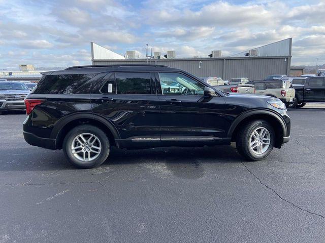 new 2025 Ford Explorer car, priced at $39,681