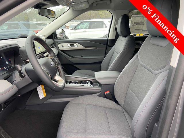new 2025 Ford Explorer car, priced at $33,104