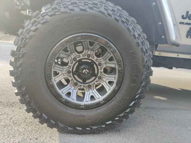 used 2021 Jeep Gladiator car, priced at $30,999