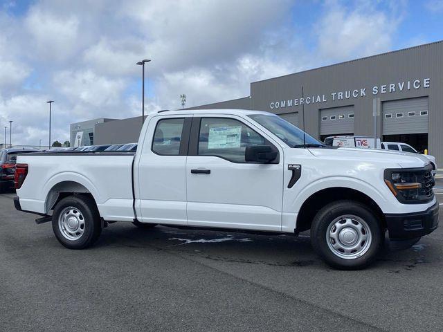 new 2025 Ford F-150 car, priced at $42,975