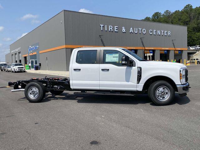 new 2025 Ford F-250 car, priced at $51,235