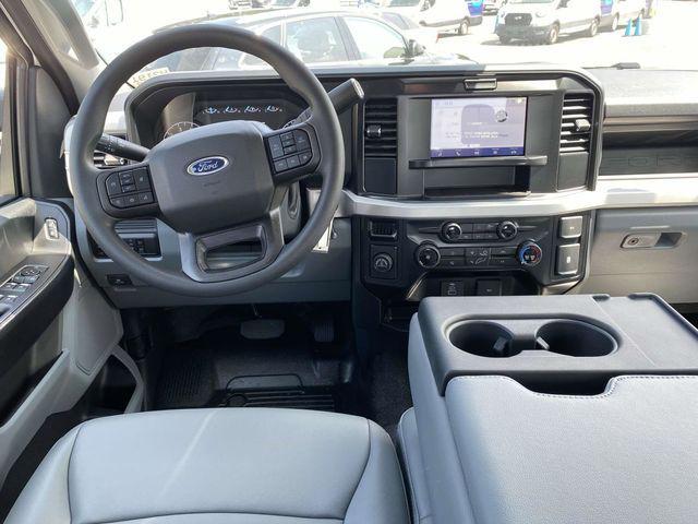 new 2025 Ford F-250 car, priced at $51,235