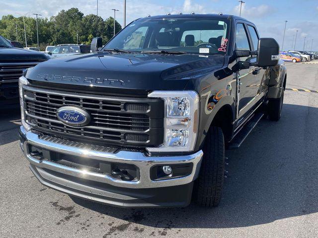 new 2025 Ford F-350 car, priced at $69,065