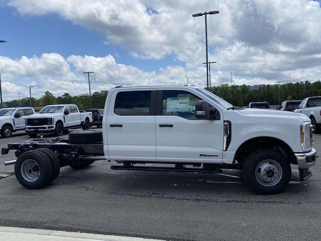 new 2025 Ford F-350 car, priced at $68,475