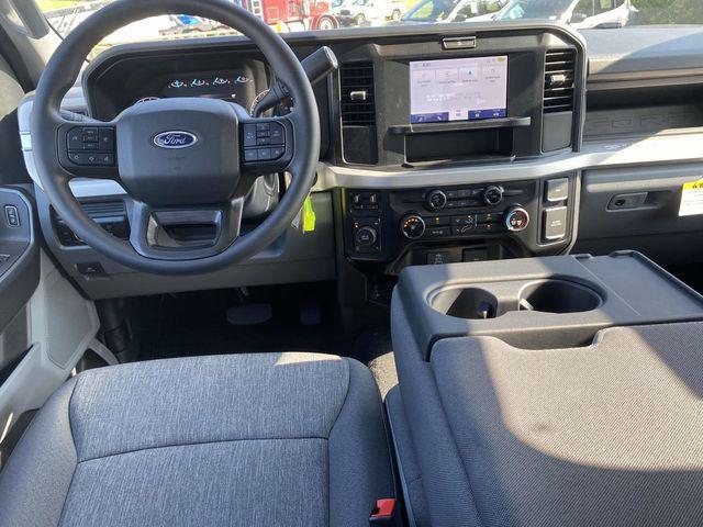 new 2025 Ford F-250 car, priced at $62,115