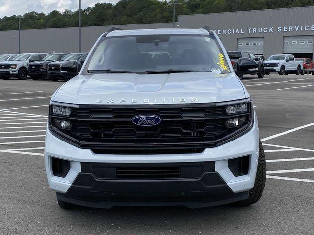 new 2025 Ford Expedition car, priced at $70,210