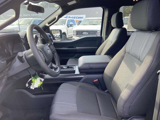 new 2025 Ford F-150 car, priced at $43,424
