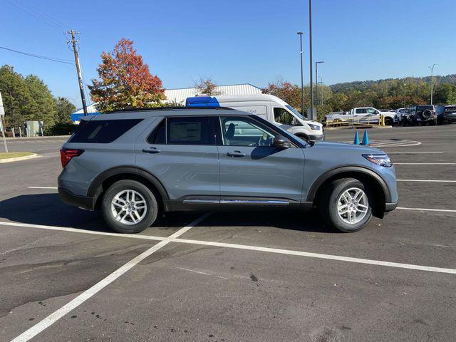 new 2025 Ford Explorer car, priced at $40,763