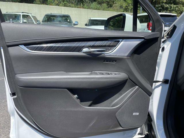 used 2024 Cadillac XT6 car, priced at $40,902