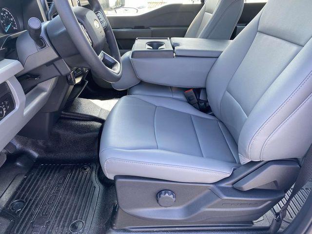 new 2025 Ford F-250 car, priced at $55,730