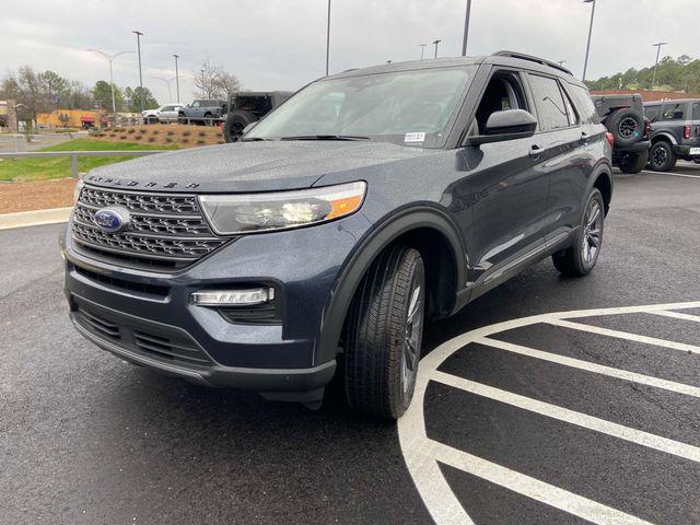 new 2024 Ford Explorer car, priced at $43,354