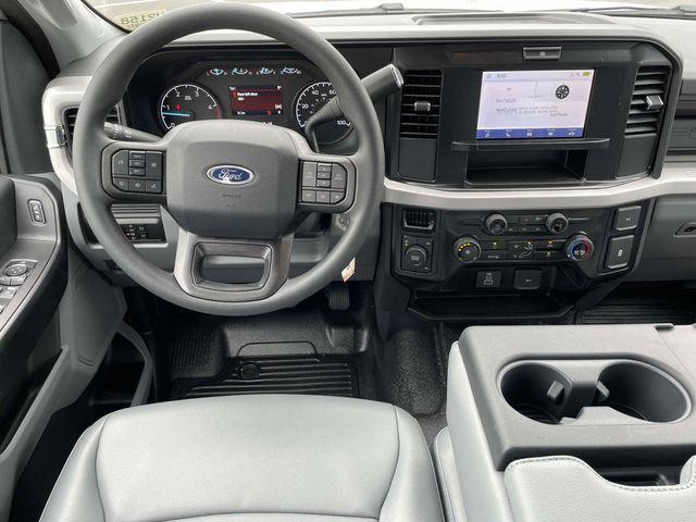 new 2025 Ford F-350 car, priced at $72,790