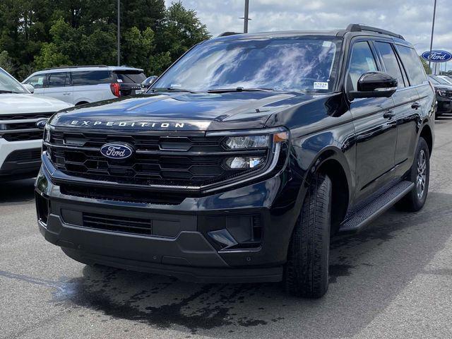new 2025 Ford Expedition car, priced at $68,210