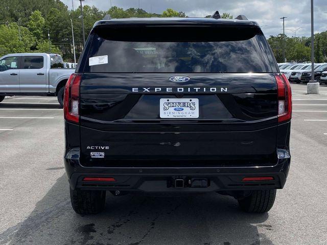 new 2025 Ford Expedition car, priced at $68,210