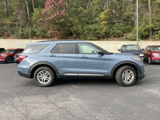 new 2025 Ford Explorer car, priced at $40,417