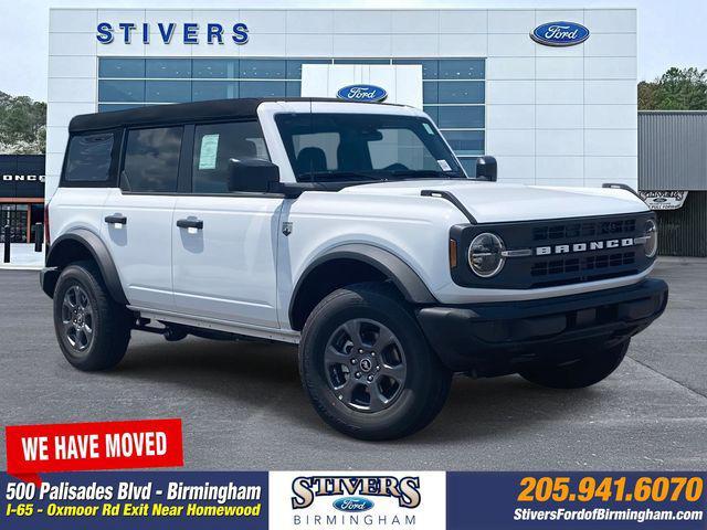 new 2025 Ford Bronco car, priced at $41,952