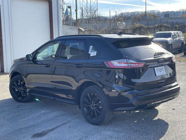 new 2024 Ford Edge car, priced at $35,747