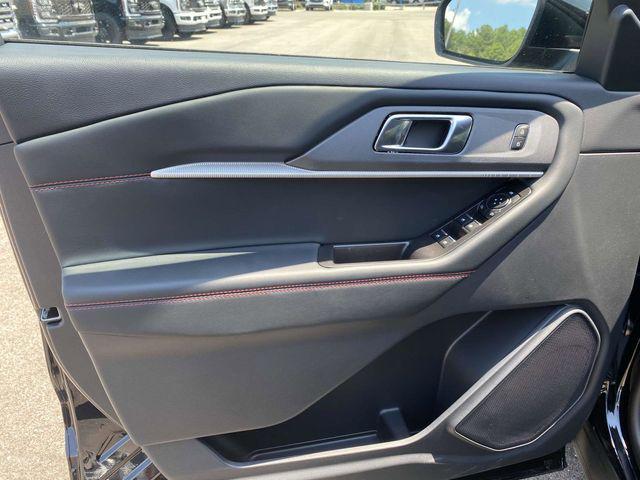 new 2025 Ford Explorer car, priced at $36,727