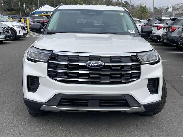 new 2025 Ford Explorer car, priced at $39,912