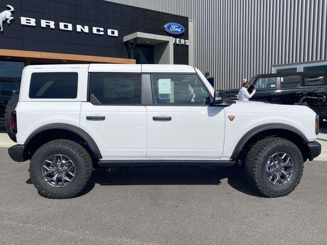 new 2025 Ford Bronco car, priced at $57,158