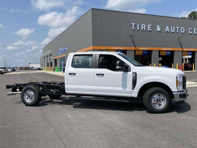 new 2025 Ford F-250 car, priced at $51,235