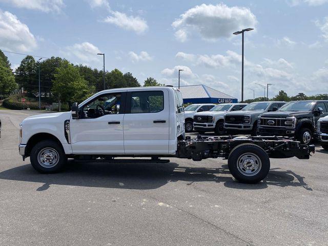 new 2025 Ford F-250 car, priced at $51,235