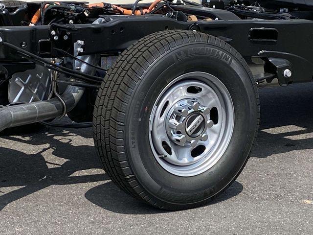 new 2025 Ford F-250 car, priced at $51,235