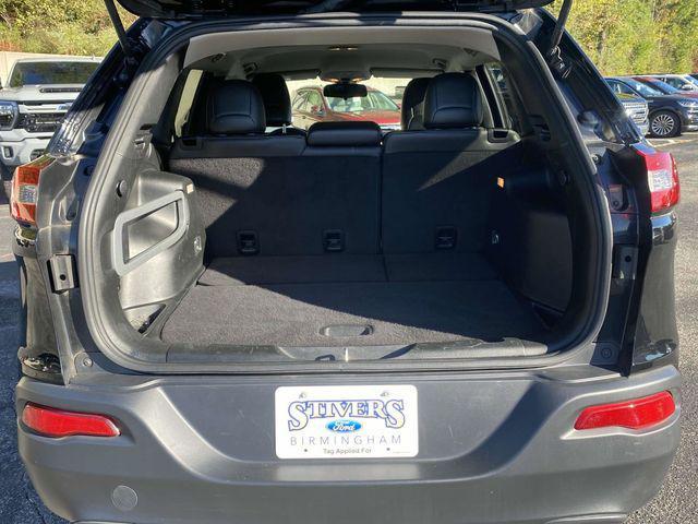 used 2018 Jeep Cherokee car, priced at $13,777