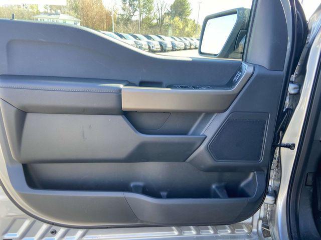 new 2025 Ford F-150 car, priced at $52,072