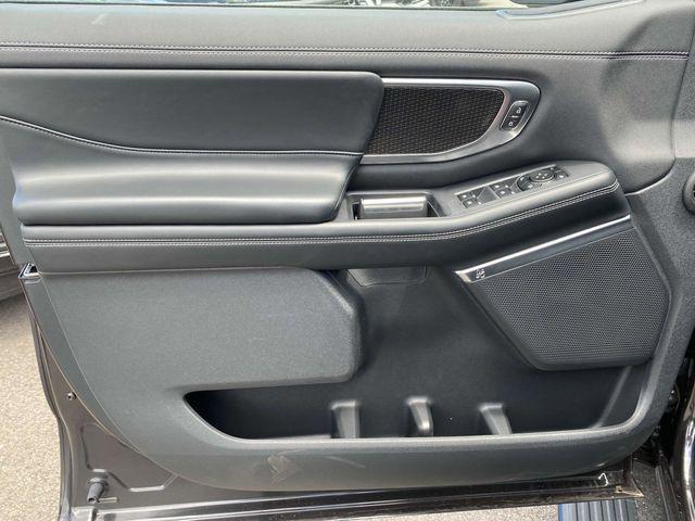 new 2025 Ford Expedition car, priced at $80,490