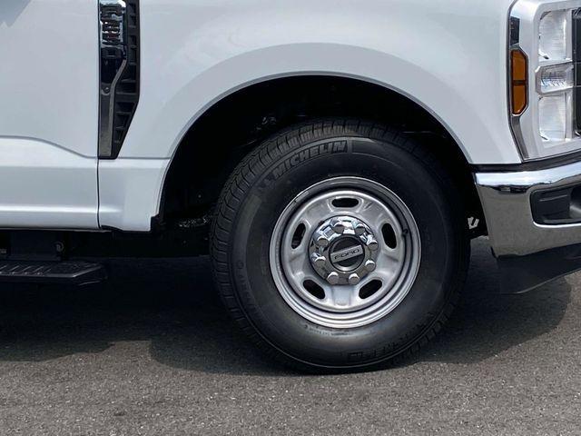 new 2025 Ford F-250 car, priced at $48,340