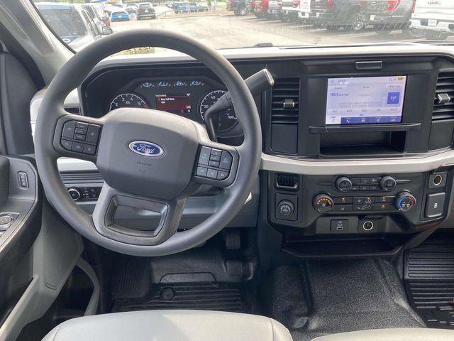 new 2025 Ford F-250 car, priced at $48,340