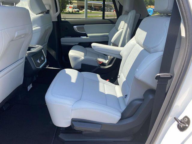 new 2025 Ford Expedition Max car, priced at $80,010