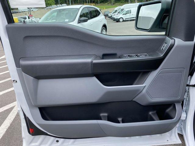 new 2025 Ford F-150 car, priced at $42,975