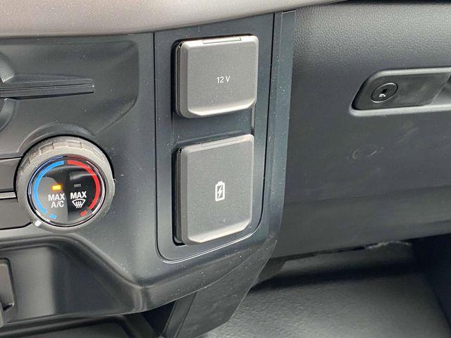 new 2025 Ford F-150 car, priced at $42,975