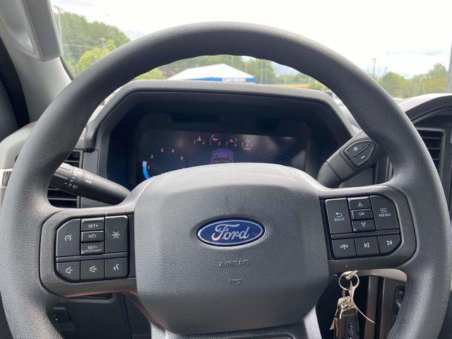 new 2025 Ford F-150 car, priced at $42,975