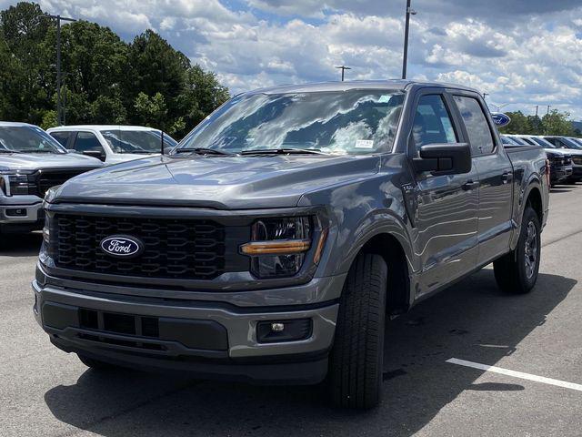 new 2025 Ford F-150 car, priced at $42,576