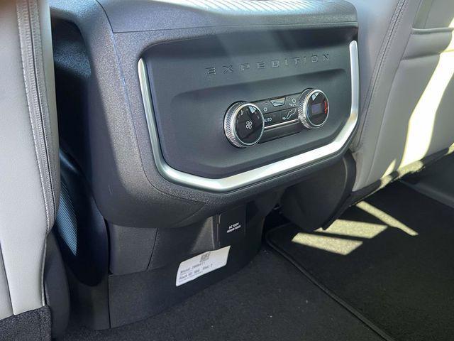 new 2025 Ford Expedition Max car, priced at $70,010