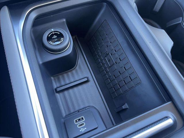 new 2025 Ford Expedition Max car, priced at $70,010