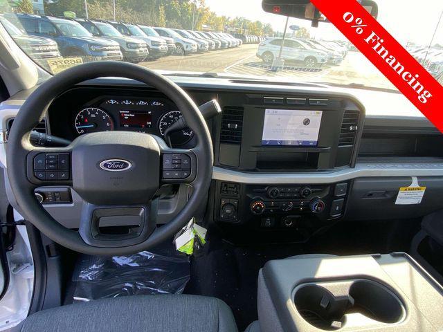 new 2024 Ford F-250 car, priced at $45,375