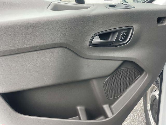 new 2025 Ford Transit-250 car
