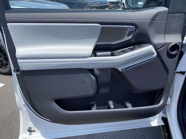 new 2025 Ford Expedition car, priced at $80,230