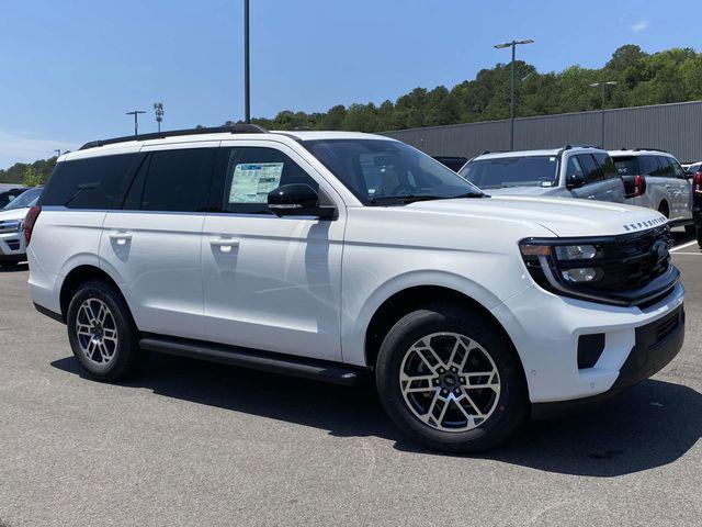 new 2025 Ford Expedition car, priced at $69,205