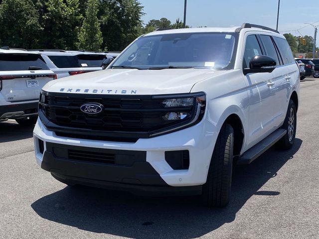new 2025 Ford Expedition car, priced at $69,205