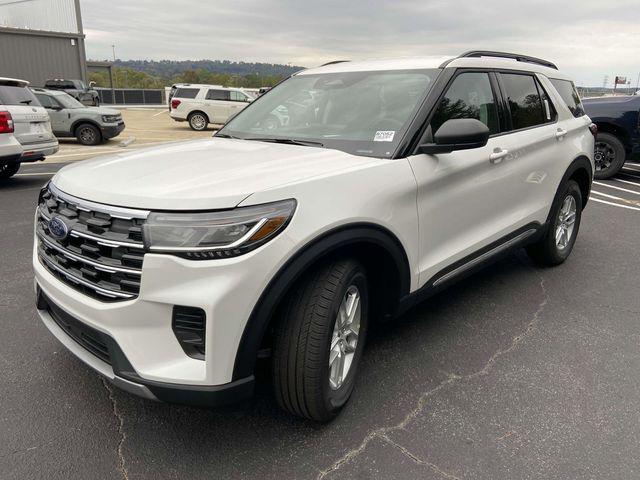 new 2025 Ford Explorer car, priced at $39,912