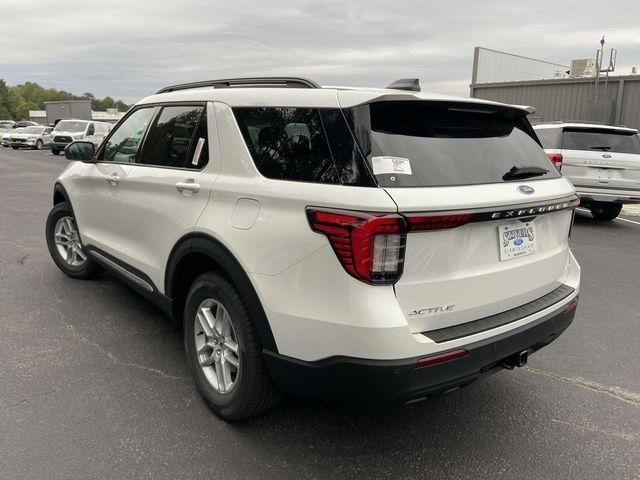 new 2025 Ford Explorer car, priced at $39,912