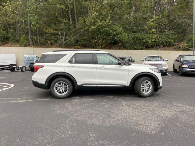 new 2025 Ford Explorer car, priced at $39,912