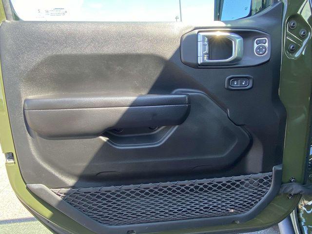 used 2021 Jeep Gladiator car, priced at $28,972