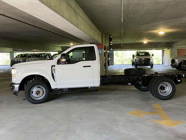 new 2025 Ford F-350 car, priced at $55,535